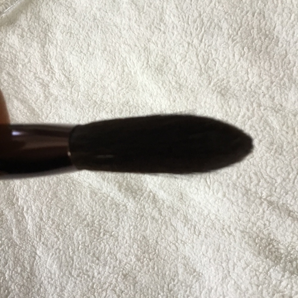 Shiseido Black Handle with Rose Metallic Ferrule Face Brush - Picture 13 of 16